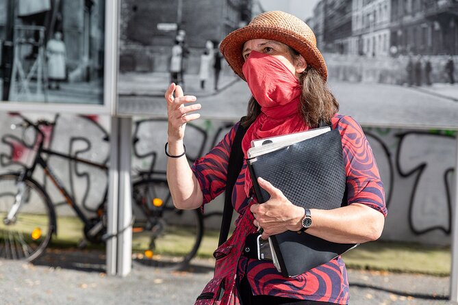 2.5-Hour Berlin Wall and Memorial Sites Walking Tour - Gleim tunnel and Berlin Wall Park: where the story becomes physical