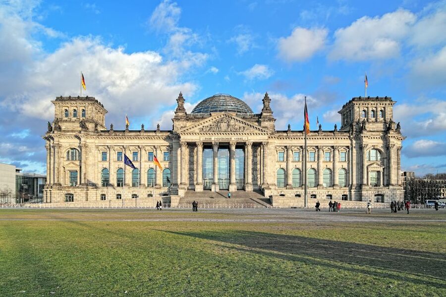 2-H Berlin: Top Sights Guided E-Scooter Tour - Practical Tips Before You Roll Past Berlin’s Top Sights