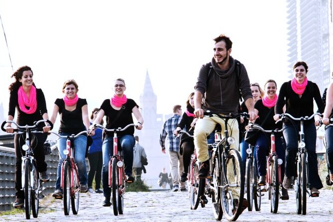 3-Hour Private Berlin Bike Tour: Vibes of Berlin - Landwehrkanal waterfront and the Tuesday-Friday market rhythm