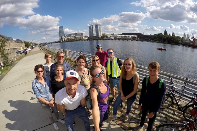3-Hour Private Berlin Bike Tour: Vibes of Berlin - Meeting at Nikolaiviertel and getting your ride squared away