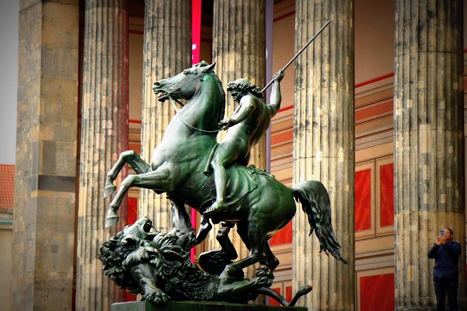 5hours: Guide, Chauffeur & Photographer in Berlin private Tour - What makes this itinerary work, and what to watch for