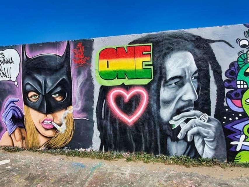 Alternative Berlin / Street art tour - Private group - Street Art, Murals, and Graffiti With the Social Message Turned On