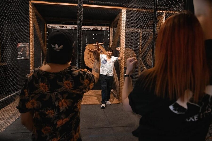 AXE THROWING EXPERIENCE IN BERLIN - Should You Book WoodCutterBerlin for Axe Throwing?