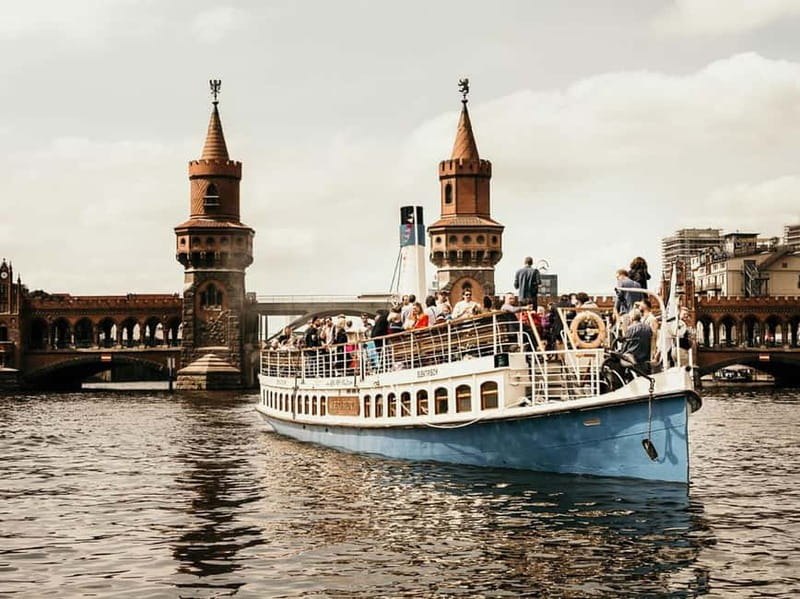 Berlin: 2.5-Hour Beer & Sunset Sightseeing Boat Cruise - A Classic Berlin Night, From the Kaiser Friedrich