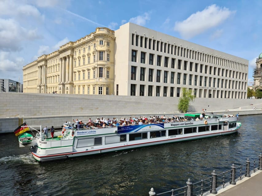 Berlin: 3.5-Hour Sightseeing Cruise on the Spree River - Starting in Spandau at Lindenufer, where the cruise actually begins