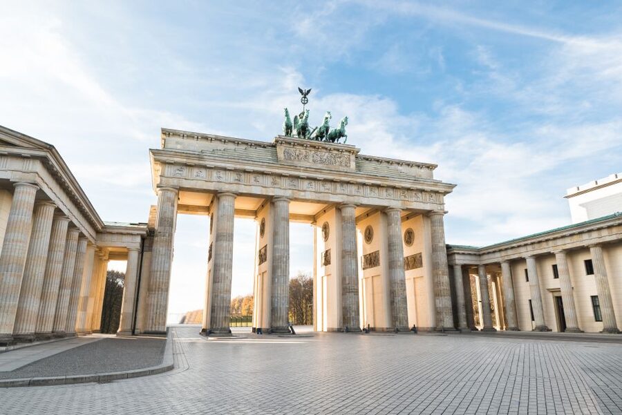 Berlin: 3-H Top Sights Guided E-Scooter Tour - How the Guide Adds Value: From Eishan to Mostafa and Back to You