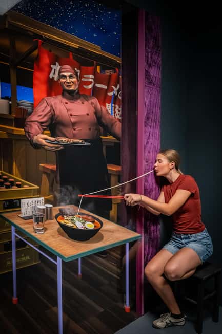 Berlin: 3D TrickArt Museum - Tickets - The 3D trick scenes are built to make your camera do the work
