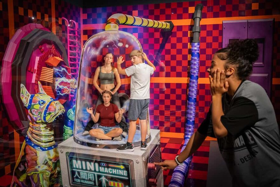 Berlin: 3D TrickArt Museum - Tickets - Price and value: is $18 fair for a 1-day photo museum?
