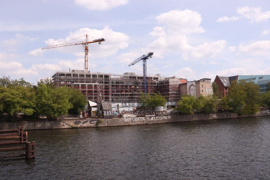 Berlin: Alternative Berlin Walking Tour - Price and Value: Why $29 Can Feel Like a Deal in Berlin
