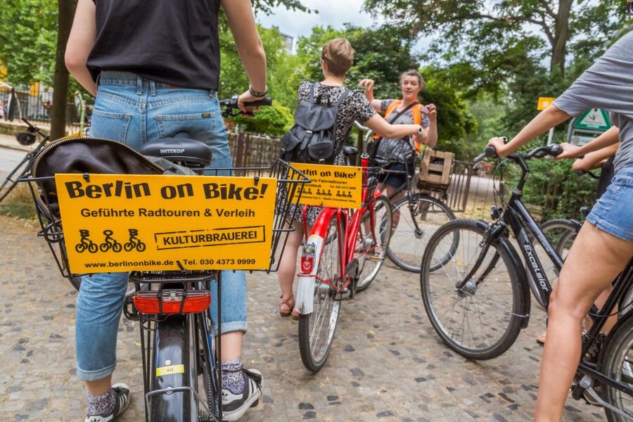 Berlin: Alternative Bike Tour of Kreuzberg & Friedrichshain - Bicycles, Helmet, Gloves, and Small Extras That Actually Matter