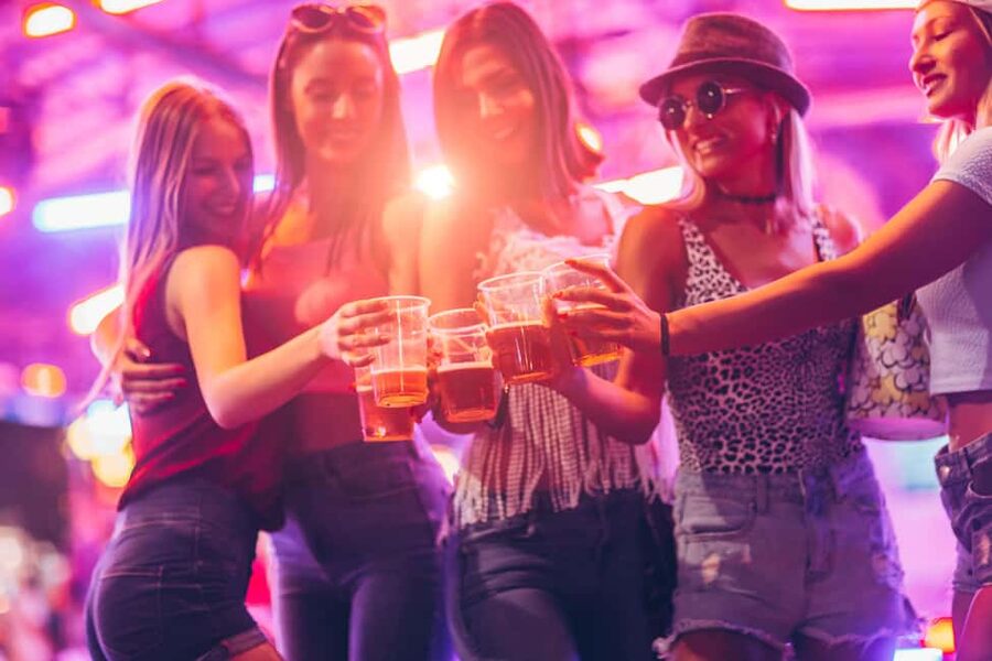 Berlin: Bar & Party Tour with Free Shots & VIP Club Access - Berlin Bar and Party Tour: why $17 can work so well