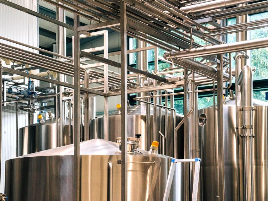 Berlin: Berliner Berg Brewery Tour with Beer Tasting - Entering the brewery mood: what a Berliner Berg tour actually gives you