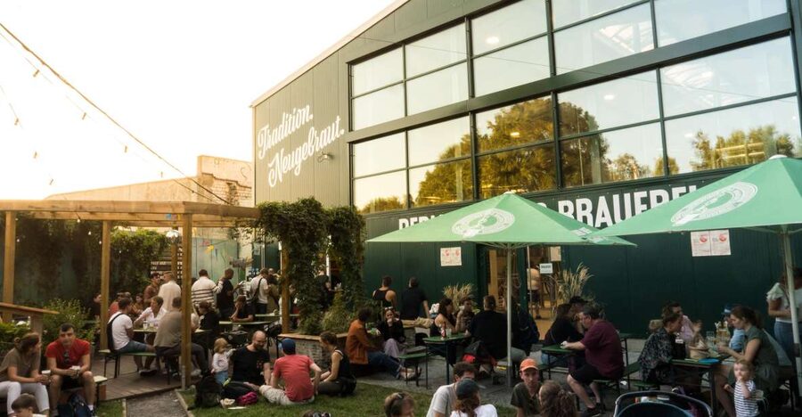 Berlin: Berliner Berg Brewery Tour with Beer Tasting - The guided brewery walk: seeing how malt and hops become flavor