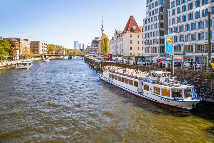 Berlin: Boat Tour Along the River Spree - Key things you should notice before you go
