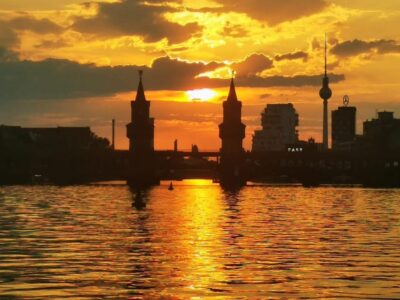 Berlin Boat Tour | Sunset Tour with Solar Ship | Sightseeing Spree