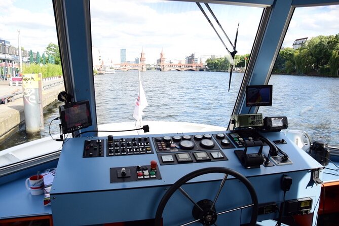 Berlin Capital 4-Course Sunset Dinner Cruise Including Drinks - Quick practical tips to make the most of it