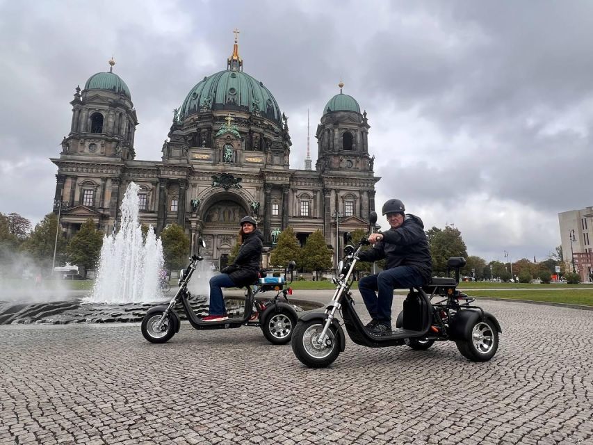 Berlin City: 2 Hour Guided Fat Tire E-Scooter Tour - Reichstag area: mixing architecture views with political context