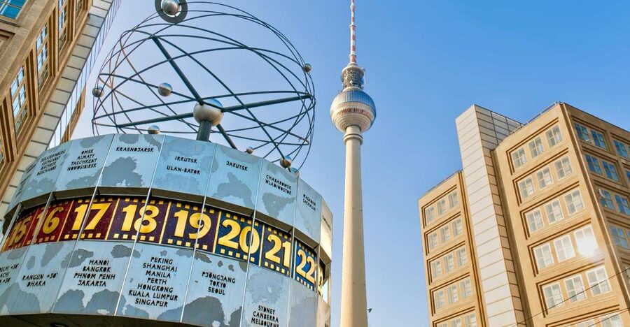 Berlin: City Center Walking Tour - Red Town Hall and the Fernsehturm: skyline moments on one sweep
