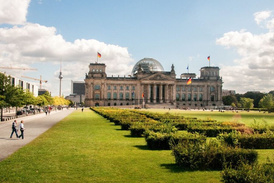 Berlin: City Sightseeing Hop-On Hop-Off Bus Tour - Timing, ticket validity, and how to plan a smart 24 or 48 hour loop