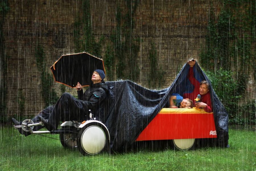 Berlin: City Sightseeing Tour in a Unique BedBike - Winter, Rain, and the BedBike Limits That Matter