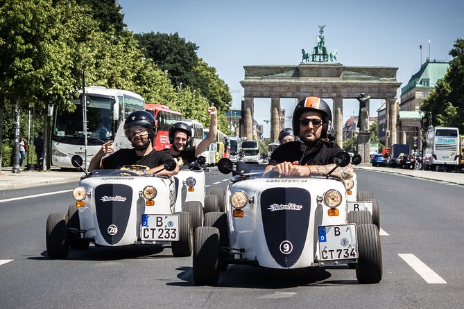 Berlin City Tour in a Mini Hotrod - Safety and Driving Reality in City Traffic
