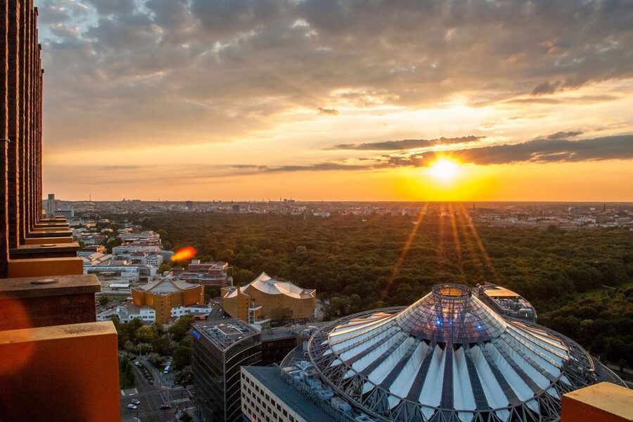 Berlin: Combo-Ticket for Panoramapunkt with Crémant at Café - What makes this a great alternative to the TV Tower