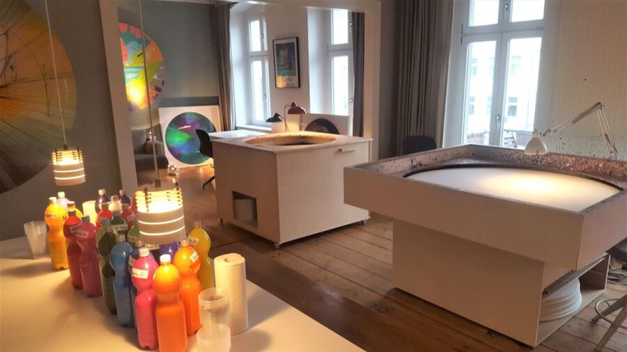 Berlin: Create Your Own Spin Painting at Jans Echternacht - Key things I think you will care about