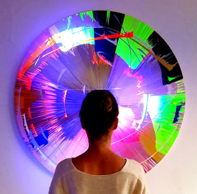 Berlin: Create Your Own Spin Painting at Jans Echternacht - Spin Art at Studio Jans Echternacht, in a Real Working Studio