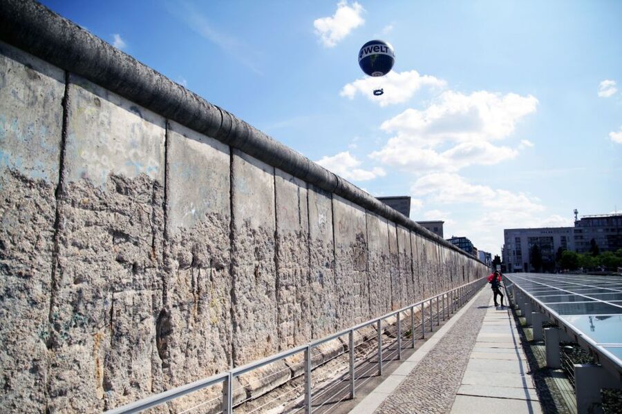 Berlin: Discover Berlin Walking Tour - Museum Island and Berlin Cathedral: culture under a microscope