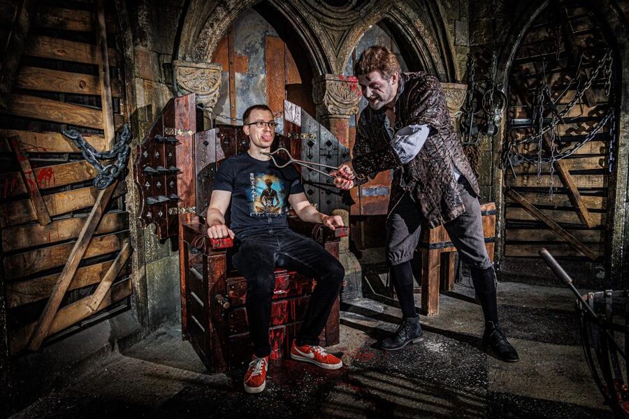 Berlin Dungeon: Entrance Ticket - The Plague Doctor, the High Court, and the Secret-Tunnel Escape