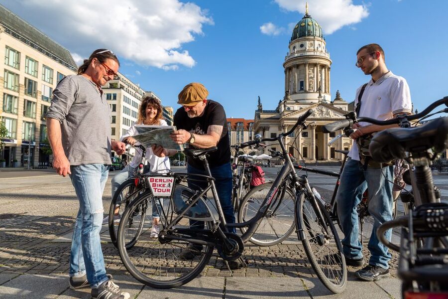 Berlin: E-Bike Tour of the Berlin Wall and Mitte Highlights - Mauerpark and the Chapel of Reconciliation: seeing how the Wall shaped space