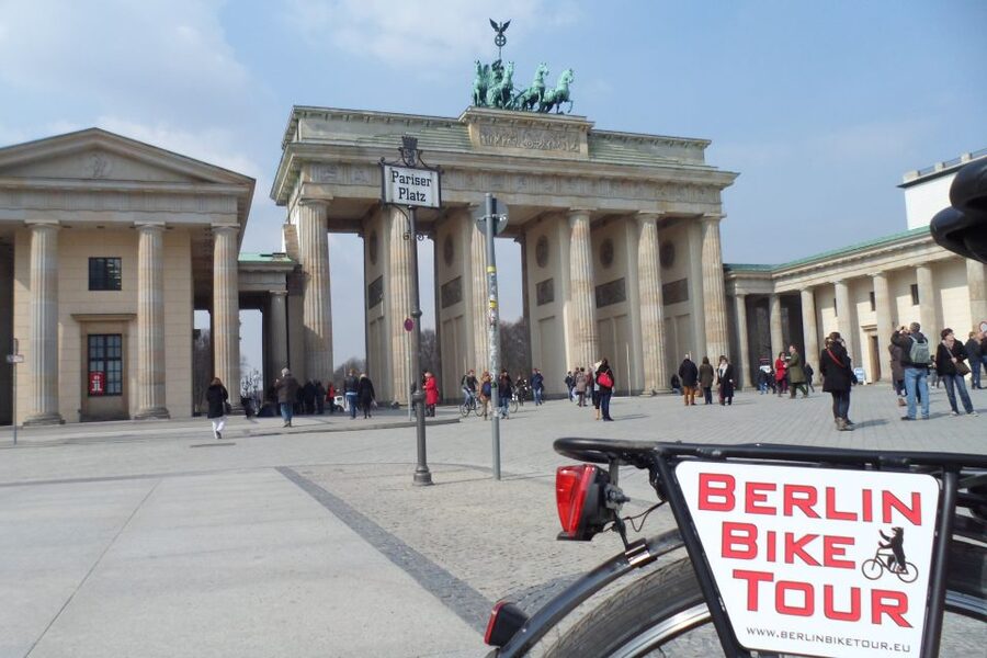 Berlin: E-Bike Tour of the Berlin Wall and Mitte Highlights - Gendarmenmarkt and Bebelplatz: history with cleaner air and calmer streets