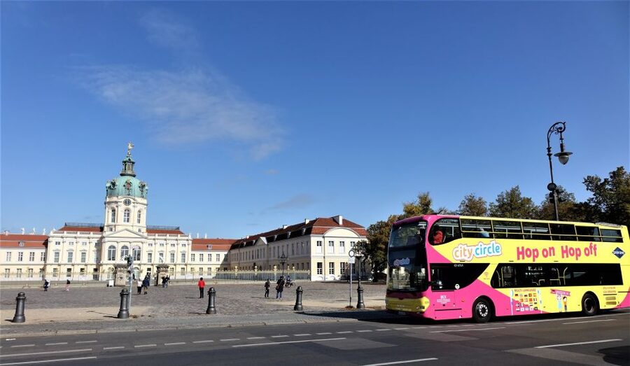 Berlin: East and West Hop-On Hop-Off Bus Tour - Central Monuments: Museum Island, Unter den Linden, Brandenburg Gate, and Reichstag Building