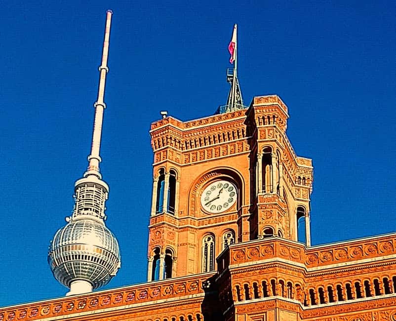Berlin: East and West Wall Tour by Bike with a Guide - Key things to know before you go