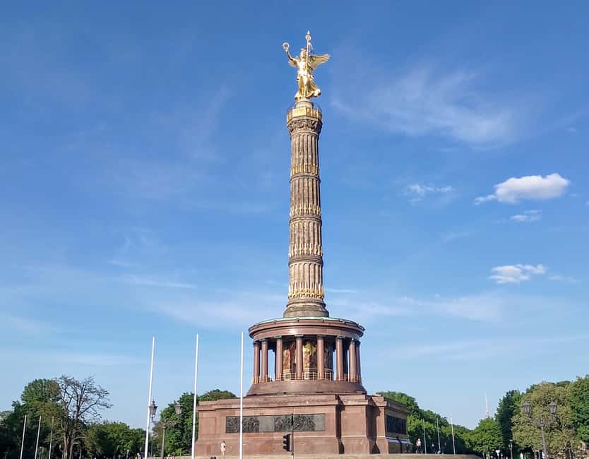 Berlin: East and West Wall Tour by Bike with a Guide - Into Mitte: Berlin classics plus neighborhood texture