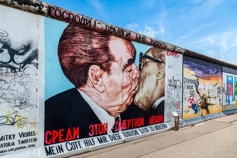Berlin: East Side Gallery and Cold War Segway Tour - Key Points If You Want the Best Version of This Tour