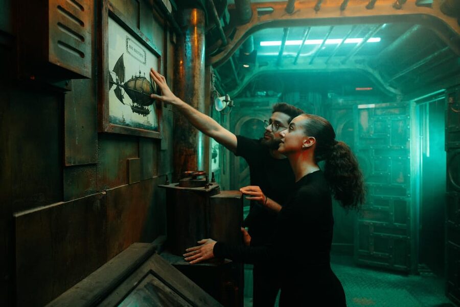 Berlin: EXIT Escape Room Games & Virtual Reality Adventures! - What happens during the 2 hours, the flow of the experience