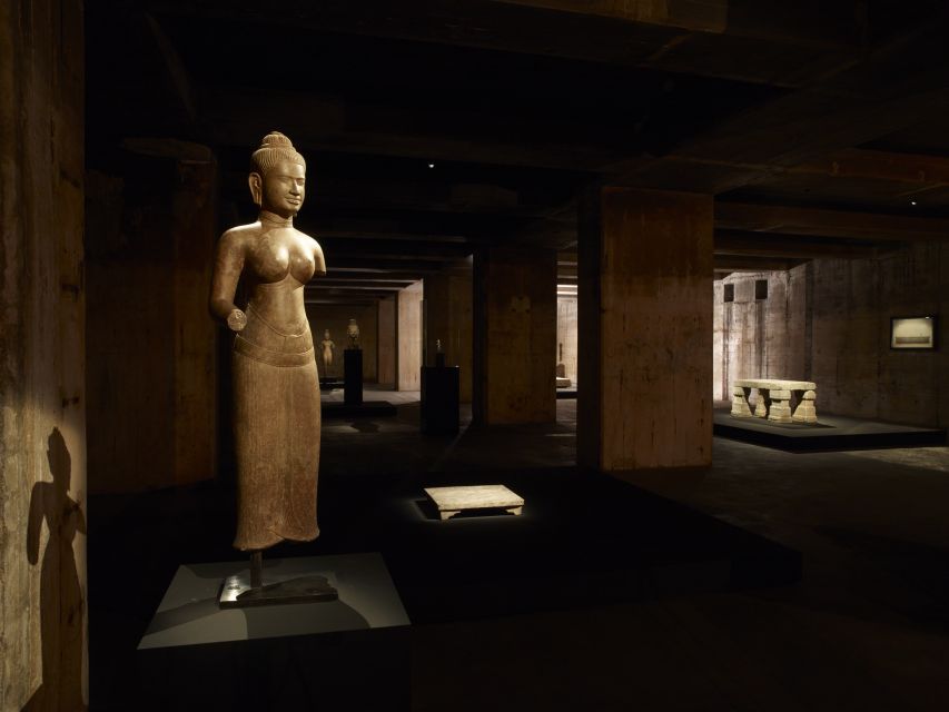 Berlin: Gong Bath Session at The Feuerle Collection - The included art visit: contemporary, Southeast Asian art, and Imperial Chinese furniture