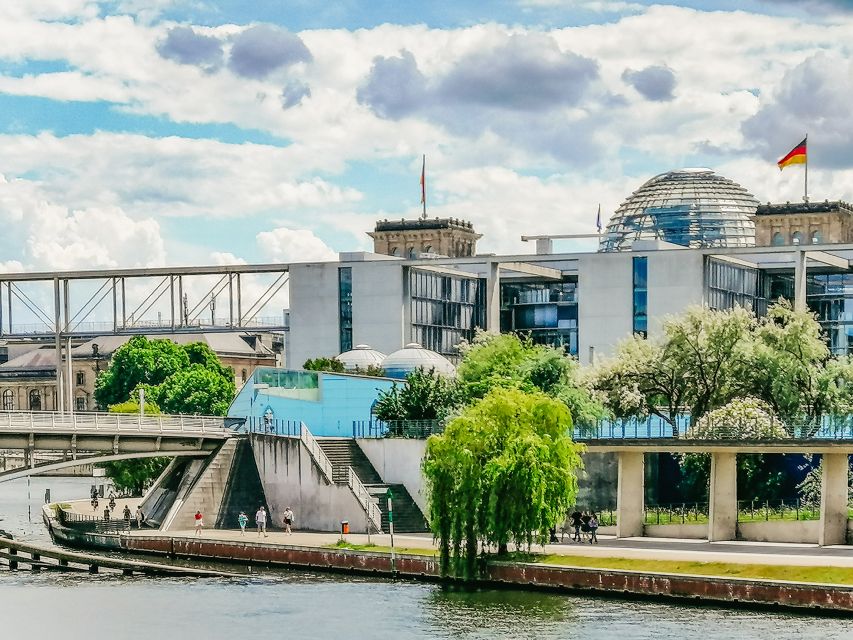 Berlin: Government Quarter Tour and Reichstag Dome Visit - Timing and clothing: the glass dome is open to the elements