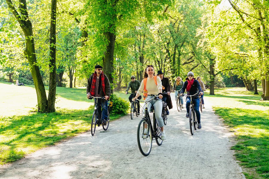 Berlin: Green City Guided Bike Tour - Where the tour starts, and how to find Kulturbrauerei fast
