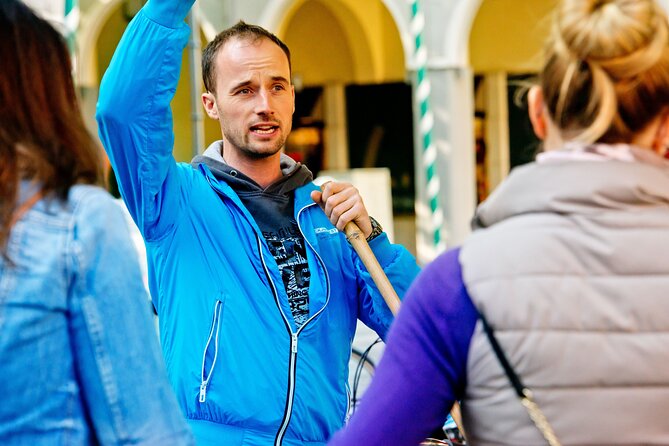 Berlin: Guided Bike Tour to Explore the Highlights - University ties and famous alumni facts you can actually use