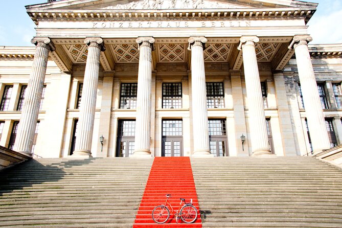 Berlin: Guided Private Bike Tour to Explore the Highlights - Meeting point and getting rolling near Poststraße