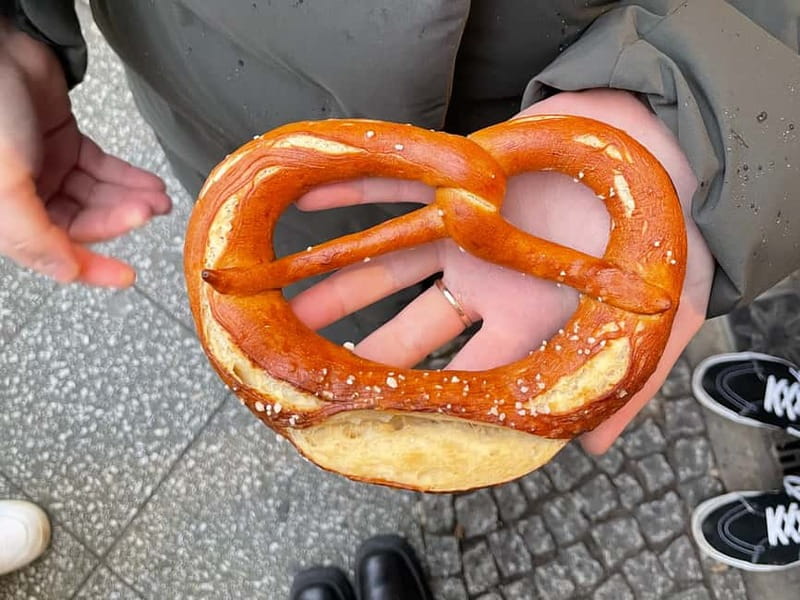 Berlin: Guided Street Food Tour with Tastings - Where the tour starts, where it ends, and how the walking feels