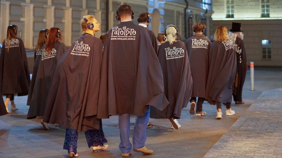 Berlin: Guided Walking Tour by Night - Costumed Actors in Capes and Masks, Not Just Background Extras