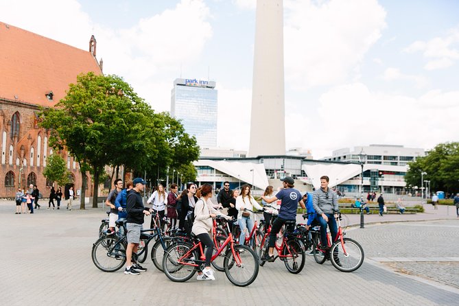 Berlin Highlights: 3-Hour Bike Tour - Checkpoint Charlie and the remaining Berlin Wall stretch