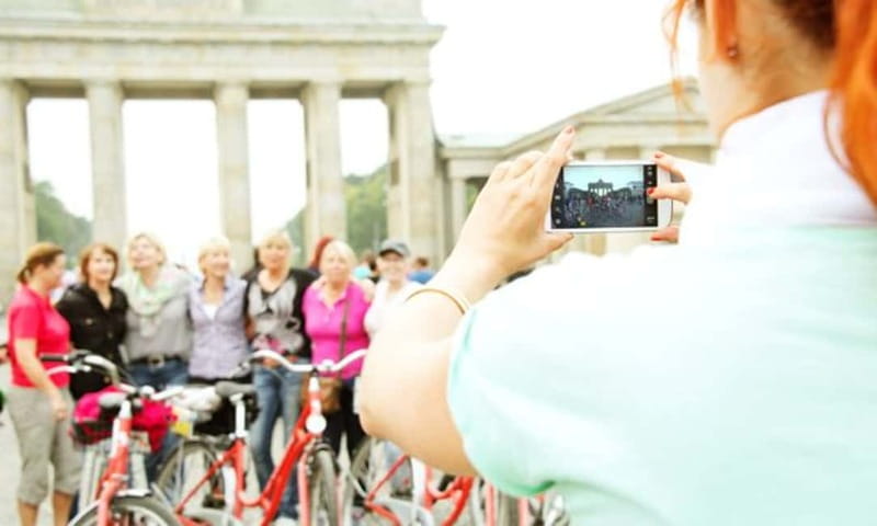 Berlin: Highlights Guided Bike Tour - Finding the start at Poststraße 11 (and why it matters)