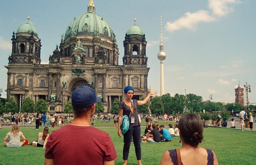 Berlin Highlights in One Day - Checkpoint Charlie and Berlin Wall remains: reading a city without the map