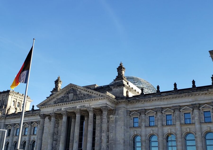 Berlin: Highlights of the City - a Private Bus Tour - A two-hour Berlin Wall and Cold War overview that actually fits your schedule
