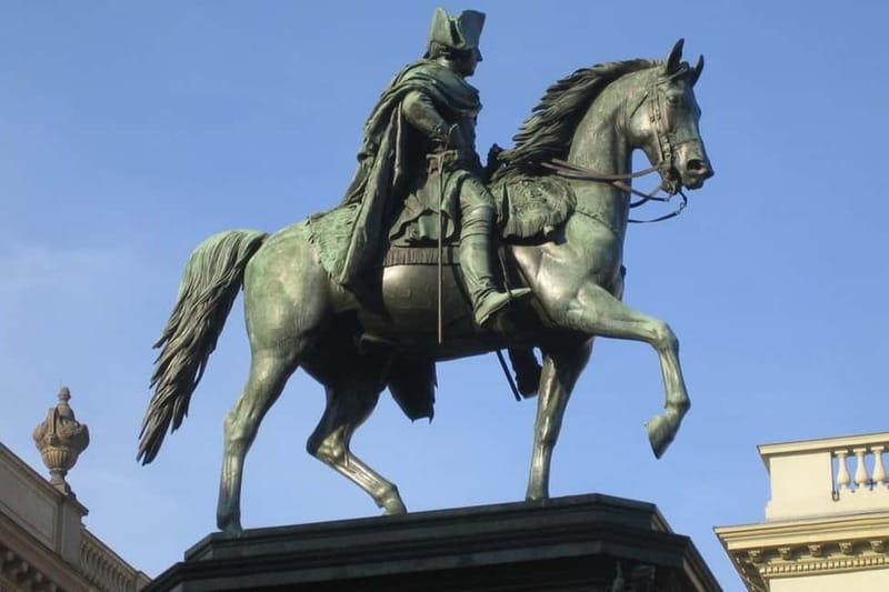 Berlin: Historic Center Walking Tour with a Real Berliner - Berlin Cathedral and the Opera area, culture and state in close reach
