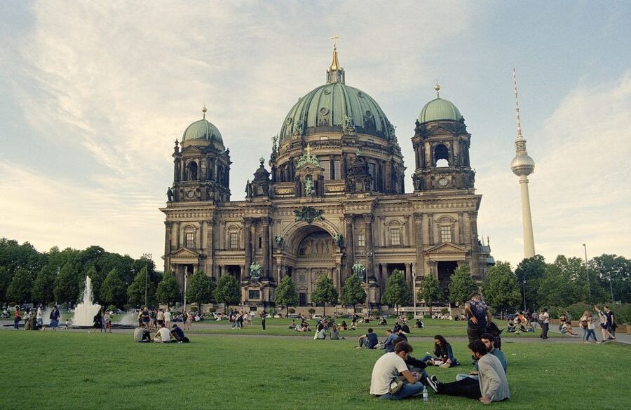 Berlin Historical Highlights Walking Tour - Unter den Linden and Bebelplatz: the city’s long corridor of ideas